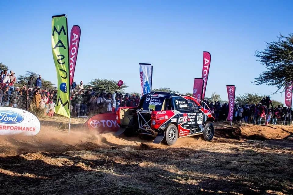 desert racing - Toyota 305, 1000km Kalahari Desert race