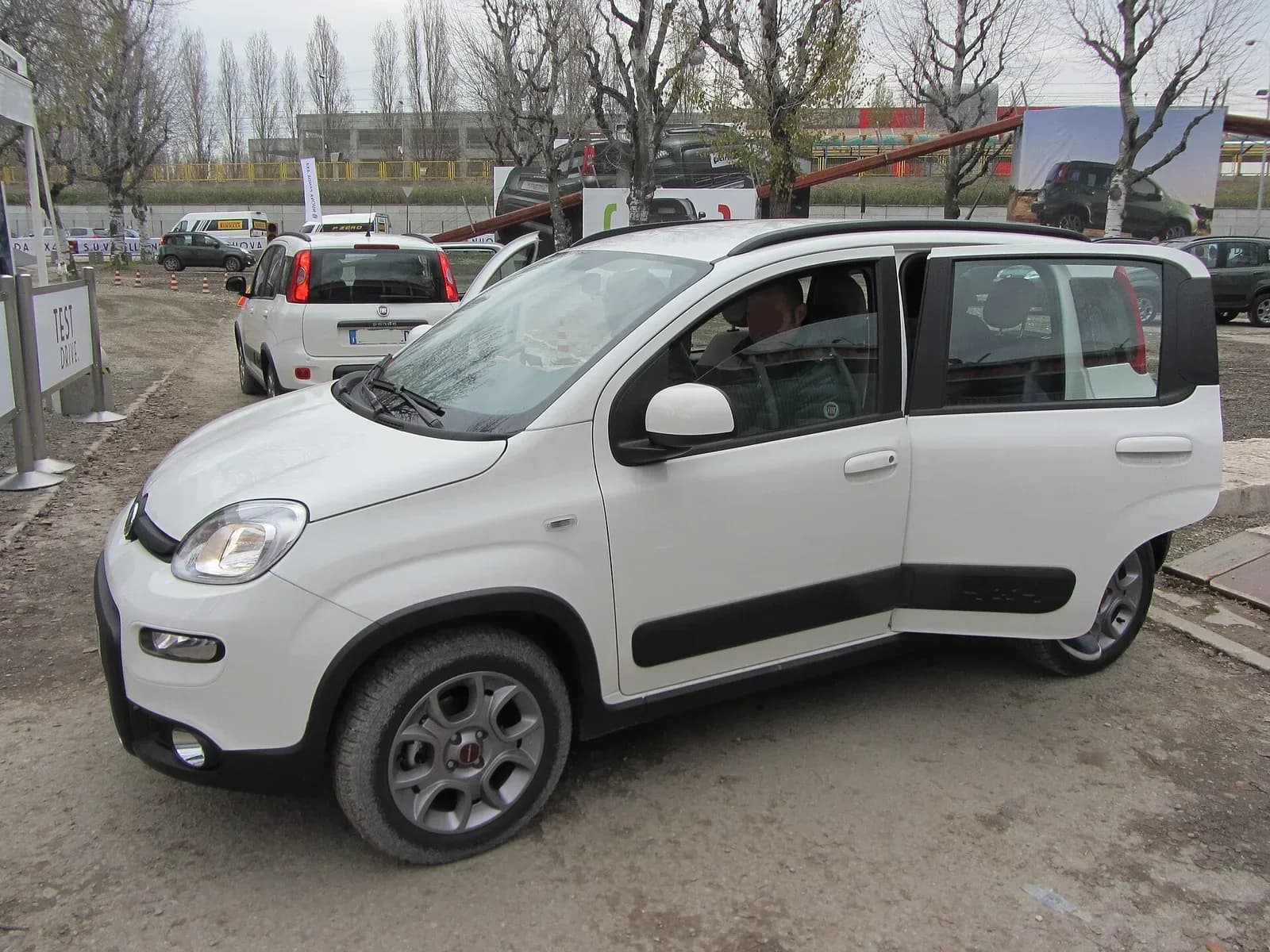 4x4 off-road -  12 - ITALY - Fiat Panda 4x4 Off-road test drive - Motorshow di Bologna 01 passenger